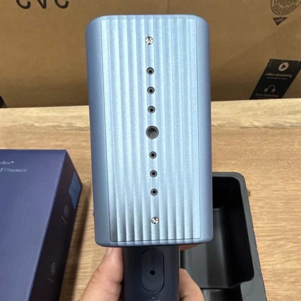 Nexdoo‎ G9 Hand-Held Steamer Blue 1200W 120V 70mL Corded On/Off Switch Garment